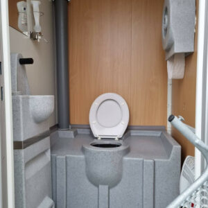 Toalett / Letthus / Container